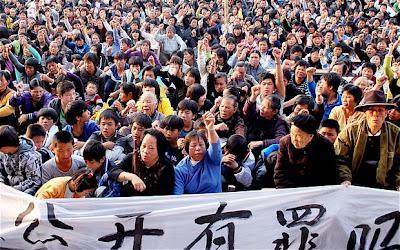 Crecen las protestas populares en China y el Partido Comunista toma nota.