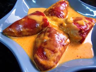 Aprenda la Pimientos de piquillo rellenos de merluza y gambas