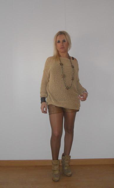 Outfit Stradivarius en tonos tierra