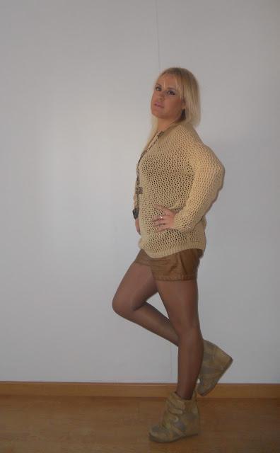 Outfit Stradivarius en tonos tierra