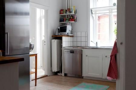 suelo madera espigada lámparas de colores estilo nórdico estilo escandinavo diseño de interiores decorar en colores pastel decoración sencilla decoración femenina decoración en blanco con toques de color decoración diy decoración de salones decoración de oficina decoración de interiores decoración de habitación de hobby decoración de estudios decoración creativa Decoración alegre cojines colores pastel cajas de colores decoración blog estilo nórdico blog de interiores blog de decoración accesorios para el hogar estilo nórdico Accesorios para el hogar de colores accesorios colores 