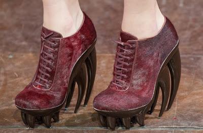Los monstruosos zapatos de Iris Van Herpen