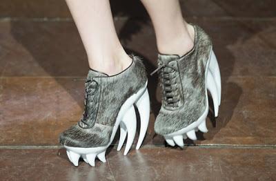 Los monstruosos zapatos de Iris Van Herpen