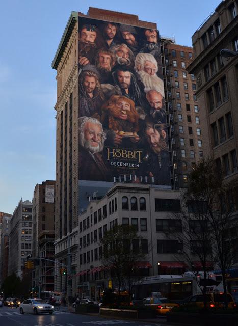 Impresionante mural de 45 metros de El Hobbit