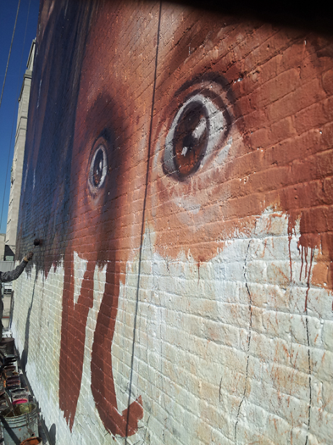 Impresionante mural de 45 metros de El Hobbit