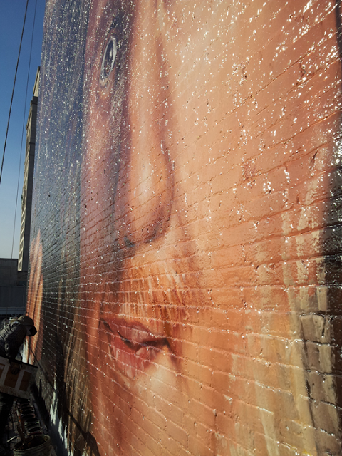 Impresionante mural de 45 metros de El Hobbit