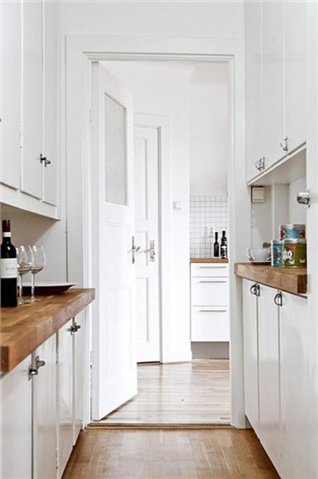 vigas de madera ático suelos de roble espigado sofa blanco ikea sillas emaes dsx side chair bertoia promoción kenay home muebles vitra muebles knoll muebles eames muebles de diseño contemporáneo lounge chair eames diseño nórdico diseño de interiores decoración sueca decoración salones decoración nórdica decoración escandinava decoración en blanco decoración de interiores decoración de áticos decoración comedores decoración cocinas cocinas modernas blog nórdico blog interiorismo blog decoración 