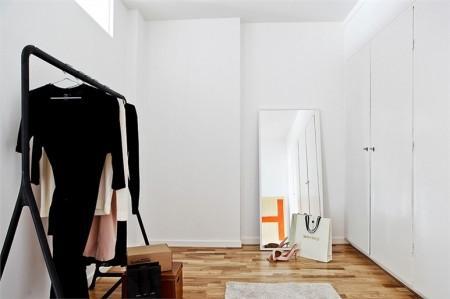 vigas de madera ático suelos de roble espigado sofa blanco ikea sillas emaes dsx side chair bertoia promoción kenay home muebles vitra muebles knoll muebles eames muebles de diseño contemporáneo lounge chair eames diseño nórdico diseño de interiores decoración sueca decoración salones decoración nórdica decoración escandinava decoración en blanco decoración de interiores decoración de áticos decoración comedores decoración cocinas cocinas modernas blog nórdico blog interiorismo blog decoración 