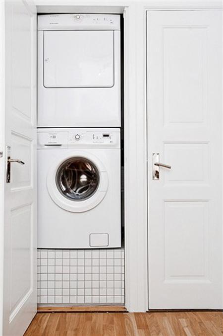 vigas de madera ático suelos de roble espigado sofa blanco ikea sillas emaes dsx side chair bertoia promoción kenay home muebles vitra muebles knoll muebles eames muebles de diseño contemporáneo lounge chair eames diseño nórdico diseño de interiores decoración sueca decoración salones decoración nórdica decoración escandinava decoración en blanco decoración de interiores decoración de áticos decoración comedores decoración cocinas cocinas modernas blog nórdico blog interiorismo blog decoración 