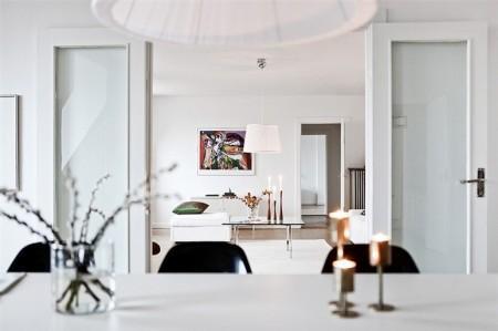 vigas de madera ático suelos de roble espigado sofa blanco ikea sillas emaes dsx side chair bertoia promoción kenay home muebles vitra muebles knoll muebles eames muebles de diseño contemporáneo lounge chair eames diseño nórdico diseño de interiores decoración sueca decoración salones decoración nórdica decoración escandinava decoración en blanco decoración de interiores decoración de áticos decoración comedores decoración cocinas cocinas modernas blog nórdico blog interiorismo blog decoración 