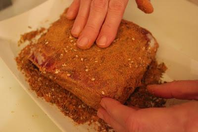 Lomos Especiados, fiambres navideños curados en casa. Lomos Especiados, fiambres navideños curados en casa.