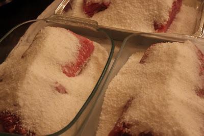 Lomos Especiados, fiambres navideños curados en casa. Lomos Especiados, fiambres navideños curados en casa.