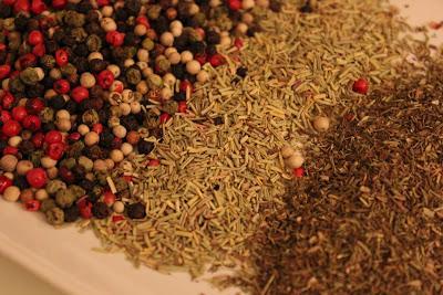 Lomos Especiados, fiambres navideños curados en casa.