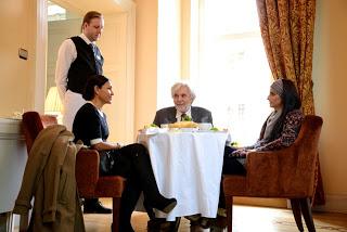 Arrancan Dolores Heredia y Aislinn Derbez rodaje en Praga