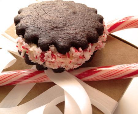 Buen finde Galletas de chocolote rellenas con candy cane relleno vainilla galletas recetas regalos galletas recetas nochebuena recetas faciles de galletas recetas delikatissen galletas rellenas de crema de vainilla receta galletas oreo receta galletas oreo caseras galletas decoradas galletas de navidad recetas galletas de chocolate receta fotografía de galletas dulces delikatissen decorar galletas candy cane usos candy cane recetas galletas candy cane recetas dulces candy cane receta