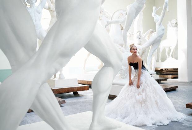 Mario Testino mira a España