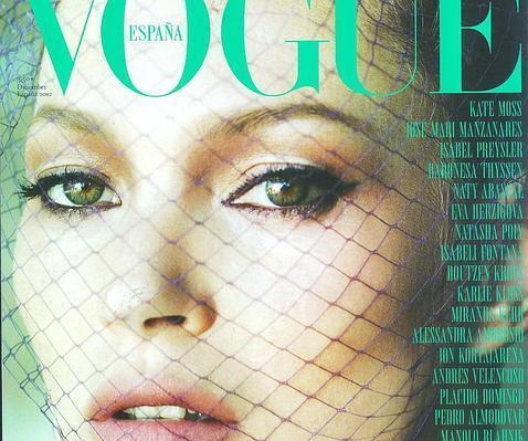 Mario Testino mira a España