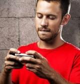 ¿Qué hacen los jóvenes al levantarse?