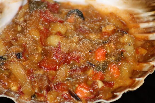 VIEIRA AL HORNO CON MEJILLONES