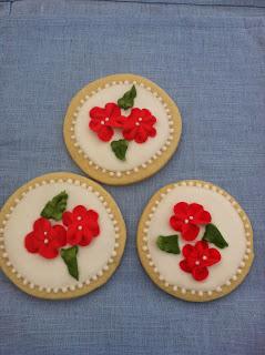 GALLETAS CON FLORES ROJAS y ROSAS