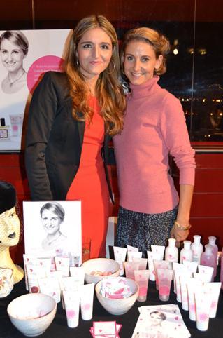 NOCHE DE MERCADILLOS. Tres en Carla