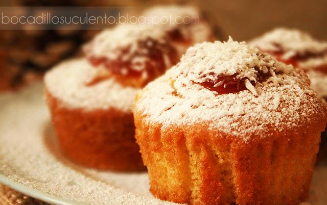 Magdalenas Rellenas con Mermelada de Frambuesa. (Cocina para Regalar)