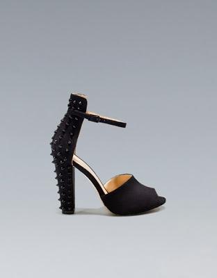 Zapatos con tachuelas