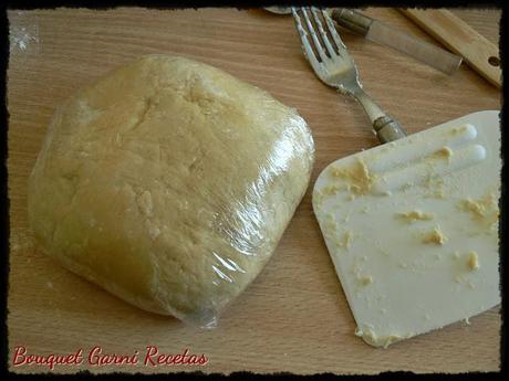 Receta de Navidad. Rollos de nuez. Receta de Navidad. Rollos de nuez.