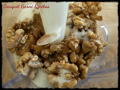 Receta de Navidad. Rollos de nuez. Receta de Navidad. Rollos de nuez.