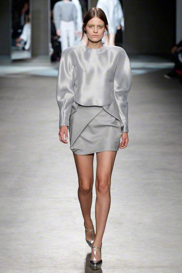 HOW TO STYLE YOUR HAIR?