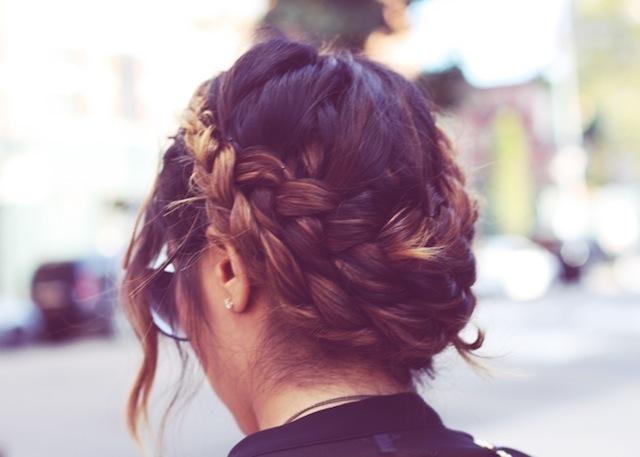 HOW TO STYLE YOUR HAIR?