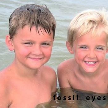 Fossil Eyes –  Fossil Eyes (G E N P O P Records, 2011)