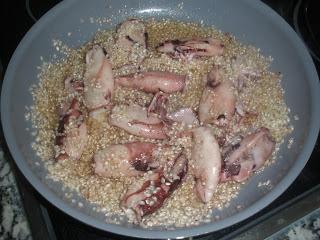 Arroz con marisco fácil y rápido.