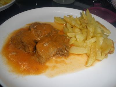 Carne guisada con cerveza