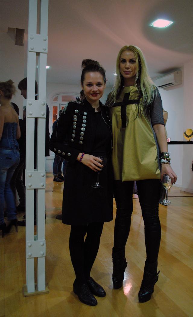 moda rumana femenina Laura Lazar