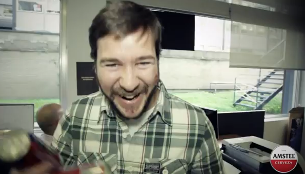 Amstel España premia con 100 mil mililitros de cerveza