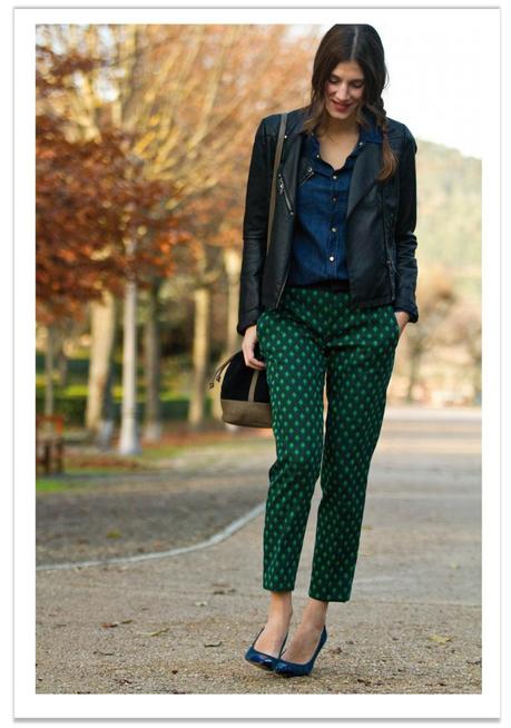 look-pantalones-geometricos-y-perfecto