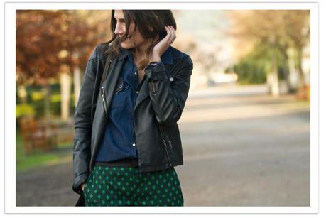 look-pantalones-geometricos-y-perfecto