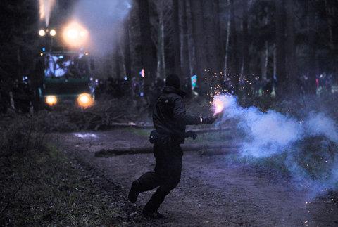 ANEXO POÉTICO SOBRE WHATSAPP #8 WINTER IS COMING