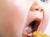 bebés comen pescado tempranamente podrían tener menor riesgo asma