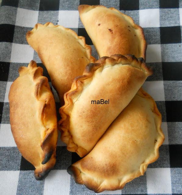 Masa de empanadas dorada