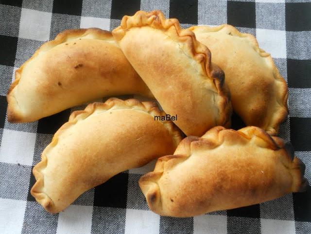 Masa de empanadas dorada