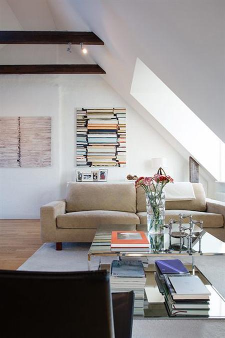 vigas en el techo aticos vigas de madera salones con chimenea decoración inclinados con ventanas empotradas estilo nórdico estilo escandinavo diseño de aticos decoración sueca aticos decoración salones decoración habitación infantil decoración de áticos decoración cocinas office comedor blog interiorismo blog interiores blog decoración aticos de estilo nórdico aticos con ventanas inclinadas y techos inclinados aticos con muebles de diseño amplia terraza con vistas 