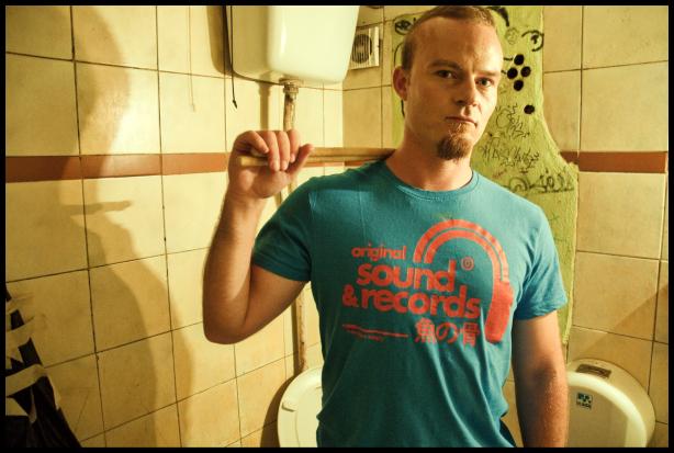 Joseph Smith (Benito Kamelas y DrumJay Xperience) by Héctor Moltó.