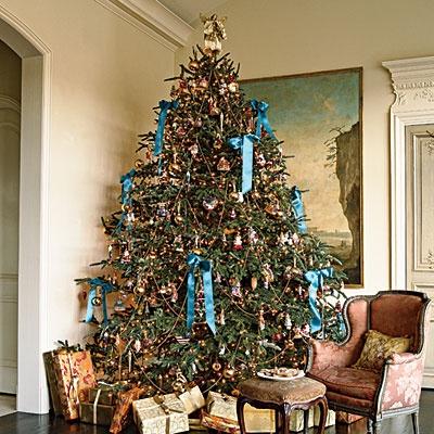 Decoración navideña en tonos azules y verdes