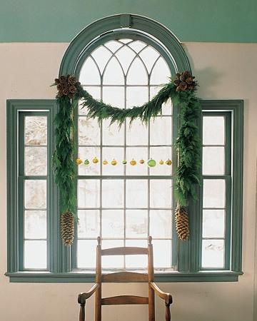 Decoración navideña en tonos azules y verdes