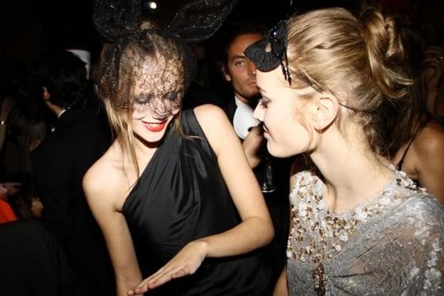 vogue-masquerade-ball-560x373