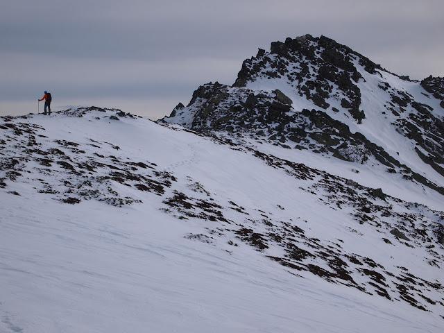 circular y ascenso al pico san justo