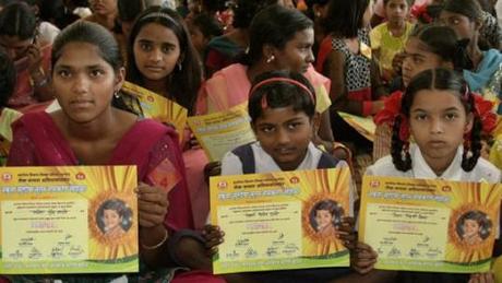 Sabias que a niñas indias les ponen el nombre de “Indeseada” ?