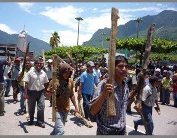 Atrapados en la jungla: a pie por la selva peruana